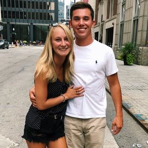 Meet your Posher, Cambrie